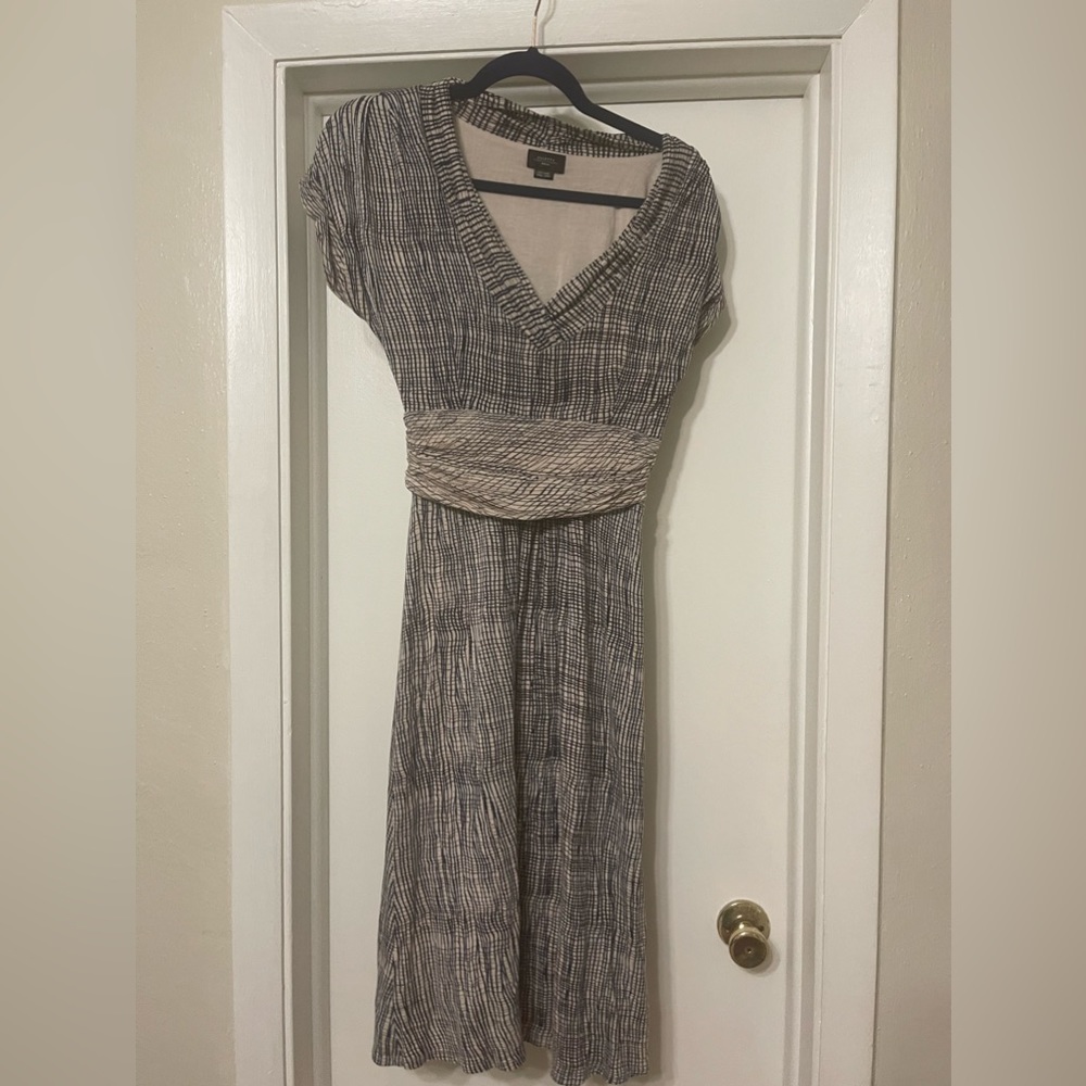 Deletta wavering grid midi dress